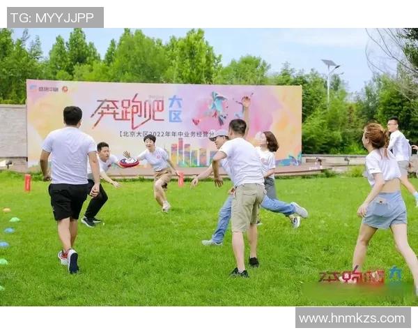 飞盘深度探索重庆飞盘队的战术转换与团队协作之道